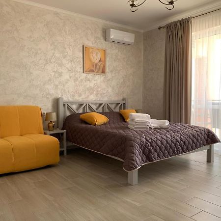 Hotel Три Слона Zatoka Zewnętrze zdjęcie