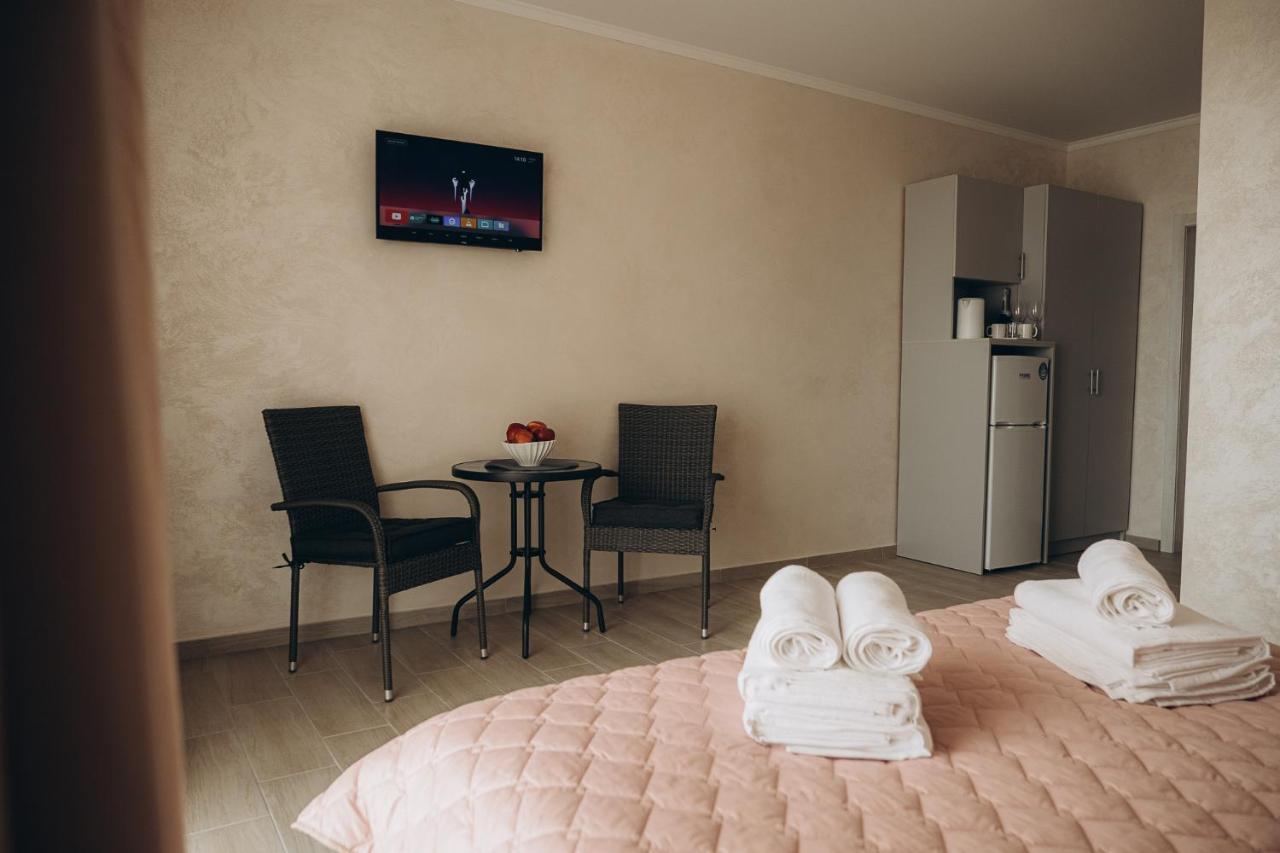 Hotel Три Слона Zatoka Zewnętrze zdjęcie