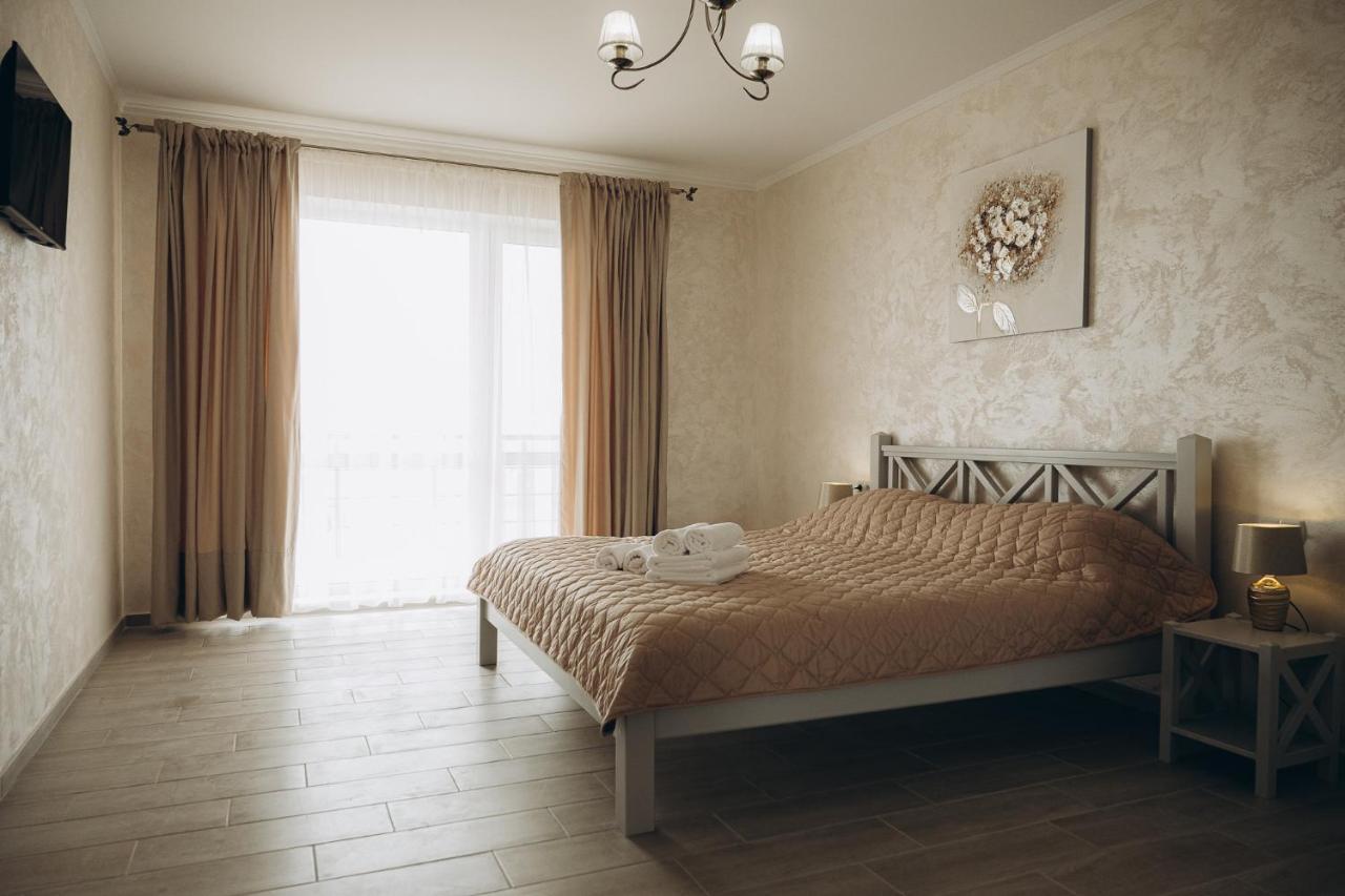 Hotel Три Слона Zatoka Zewnętrze zdjęcie