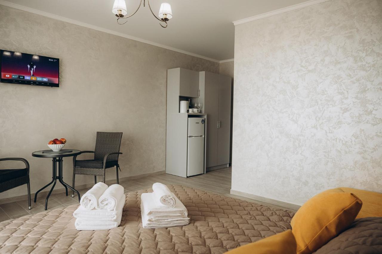 Hotel Три Слона Zatoka Zewnętrze zdjęcie