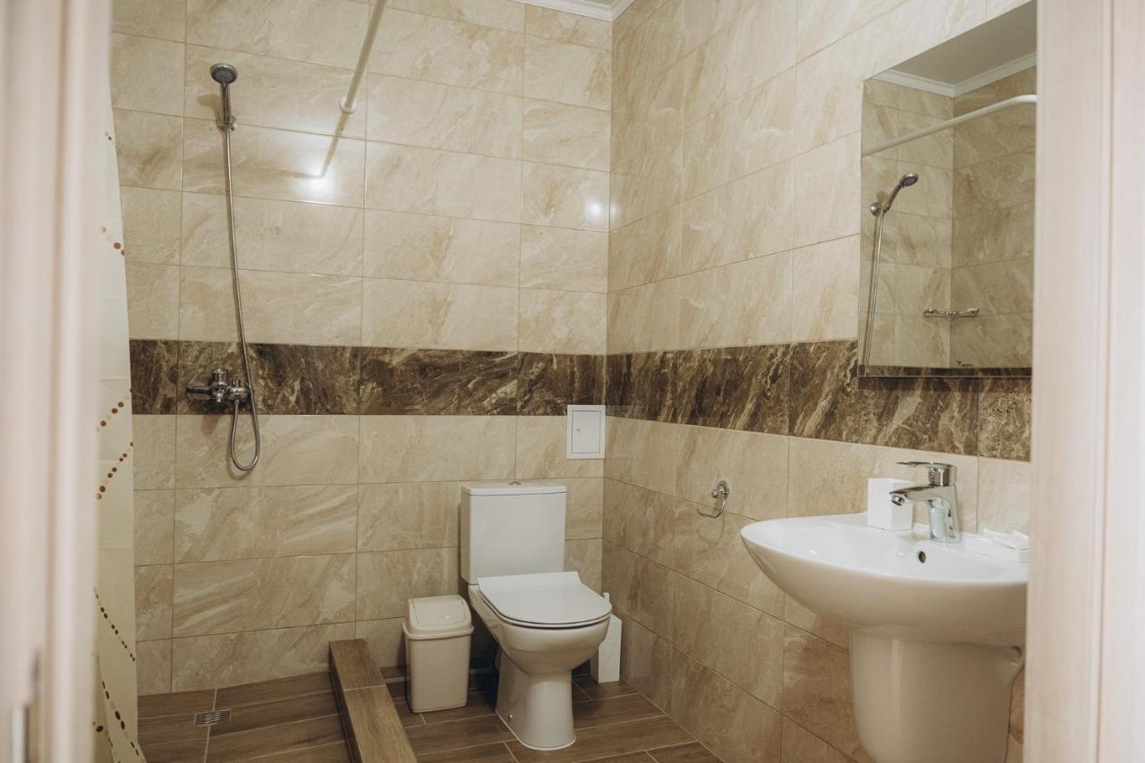 Hotel Три Слона Zatoka Zewnętrze zdjęcie