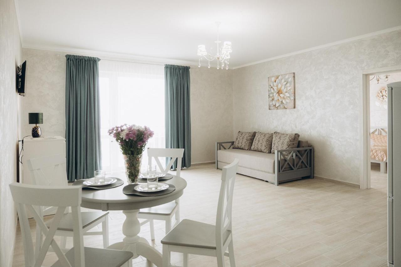 Hotel Три Слона Zatoka Zewnętrze zdjęcie