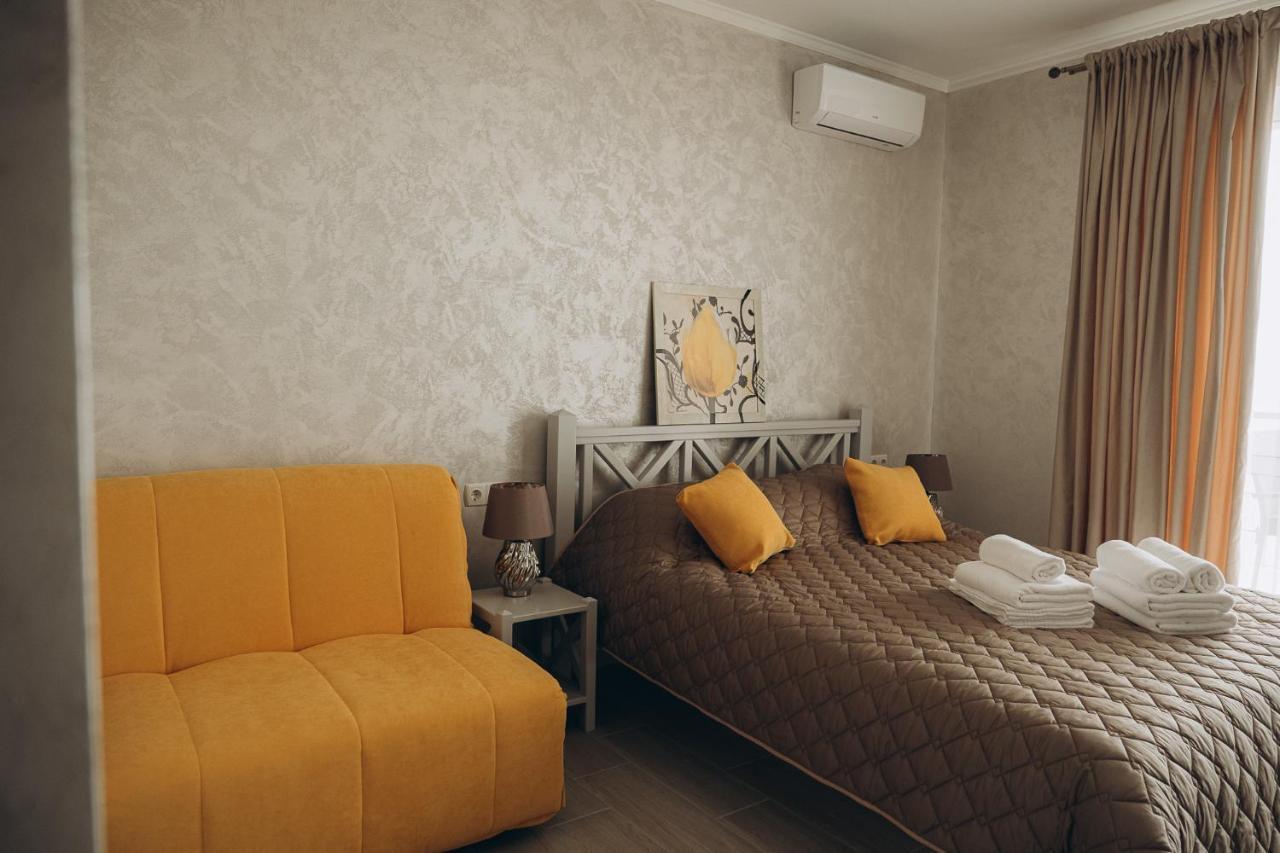 Hotel Три Слона Zatoka Zewnętrze zdjęcie