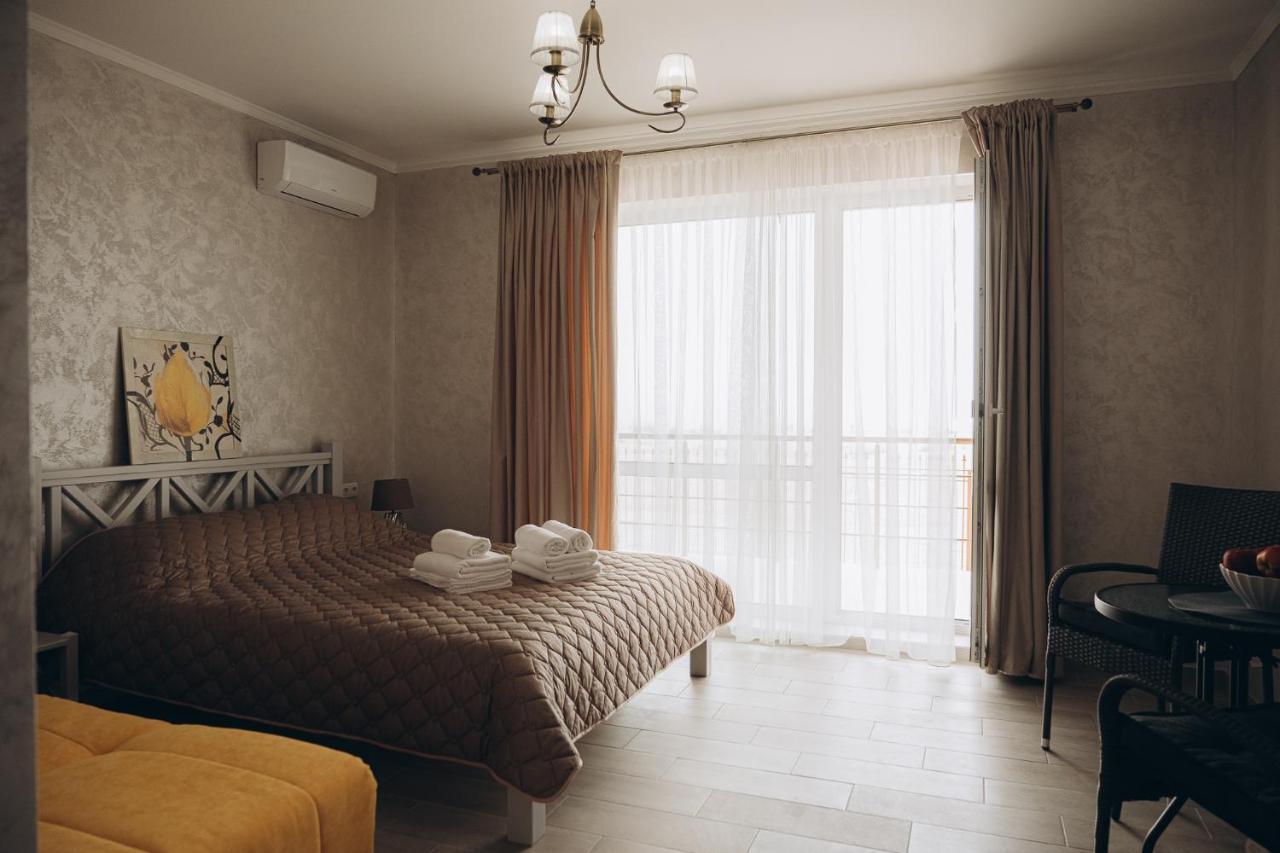 Hotel Три Слона Zatoka Zewnętrze zdjęcie