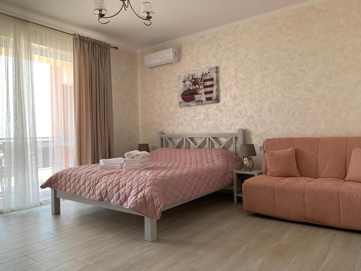 Hotel Три Слона Zatoka Zewnętrze zdjęcie