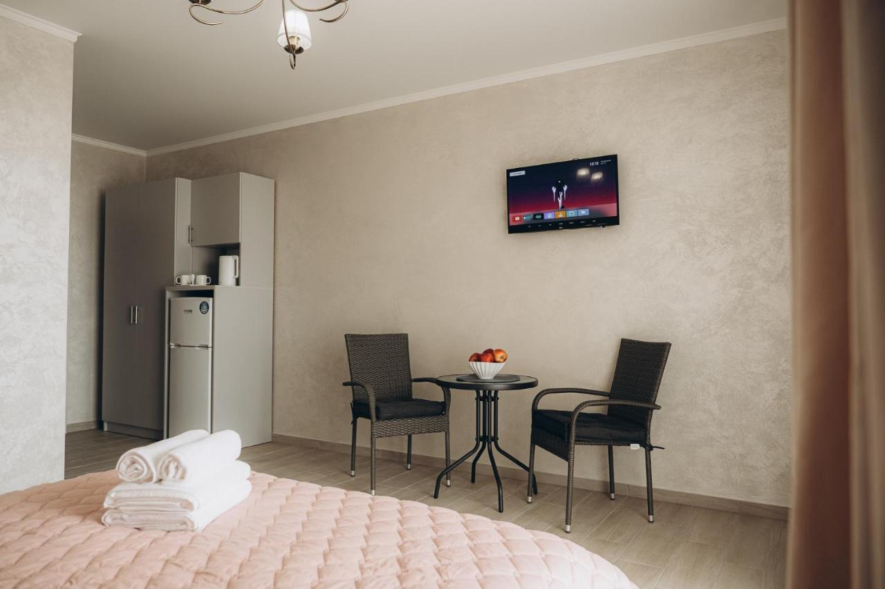 Hotel Три Слона Zatoka Zewnętrze zdjęcie