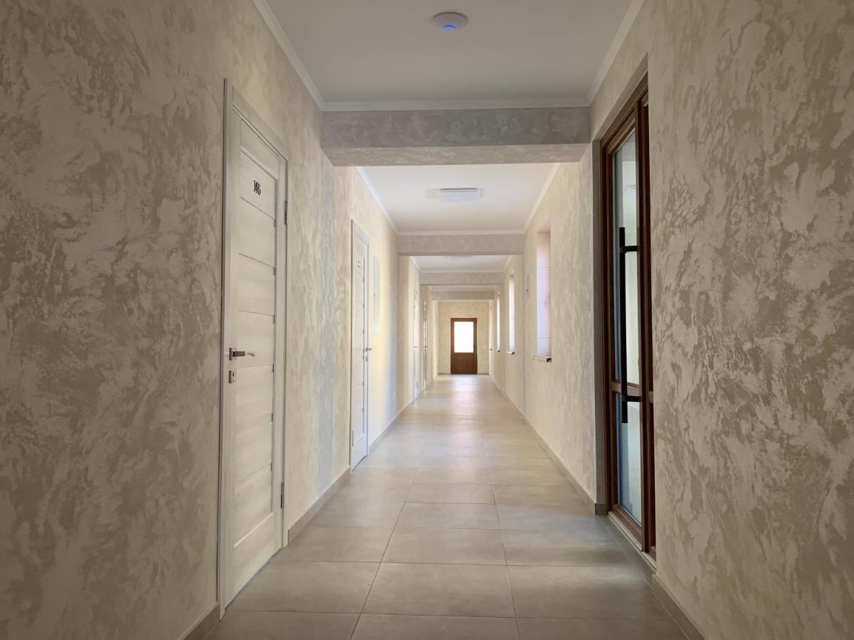 Hotel Три Слона Zatoka Zewnętrze zdjęcie