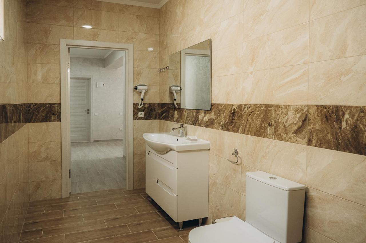 Hotel Три Слона Zatoka Zewnętrze zdjęcie
